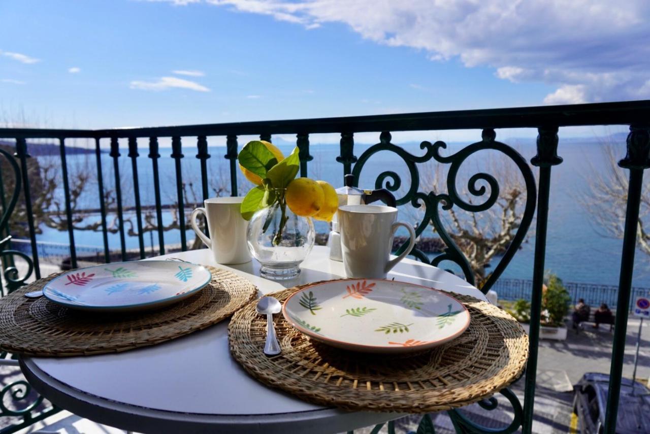 Mavi Apartments Piano di Sorrento Exteriör bild